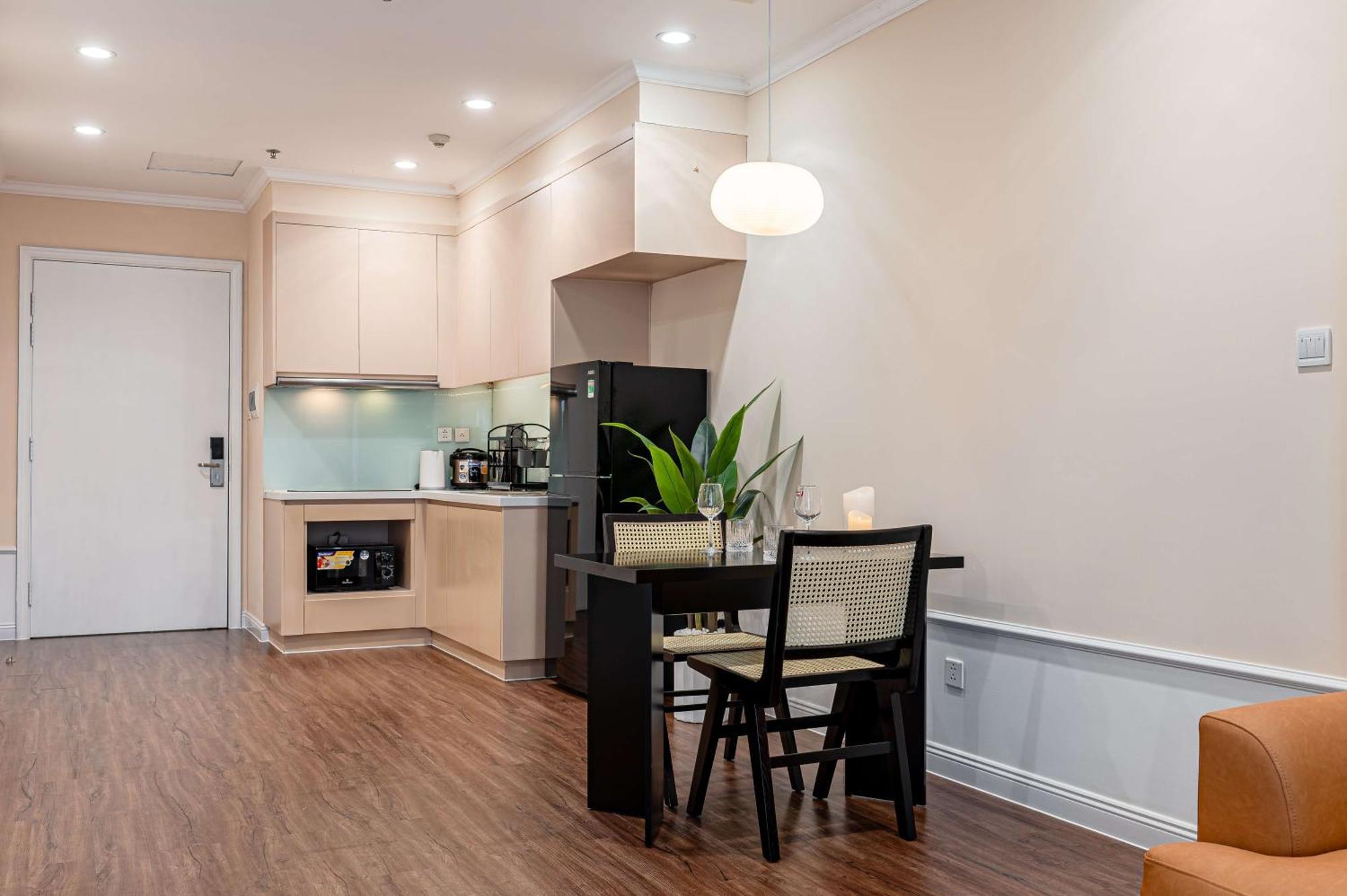 Apartment Vinhomes Landmark Serviced Apartment By Cr Concept *