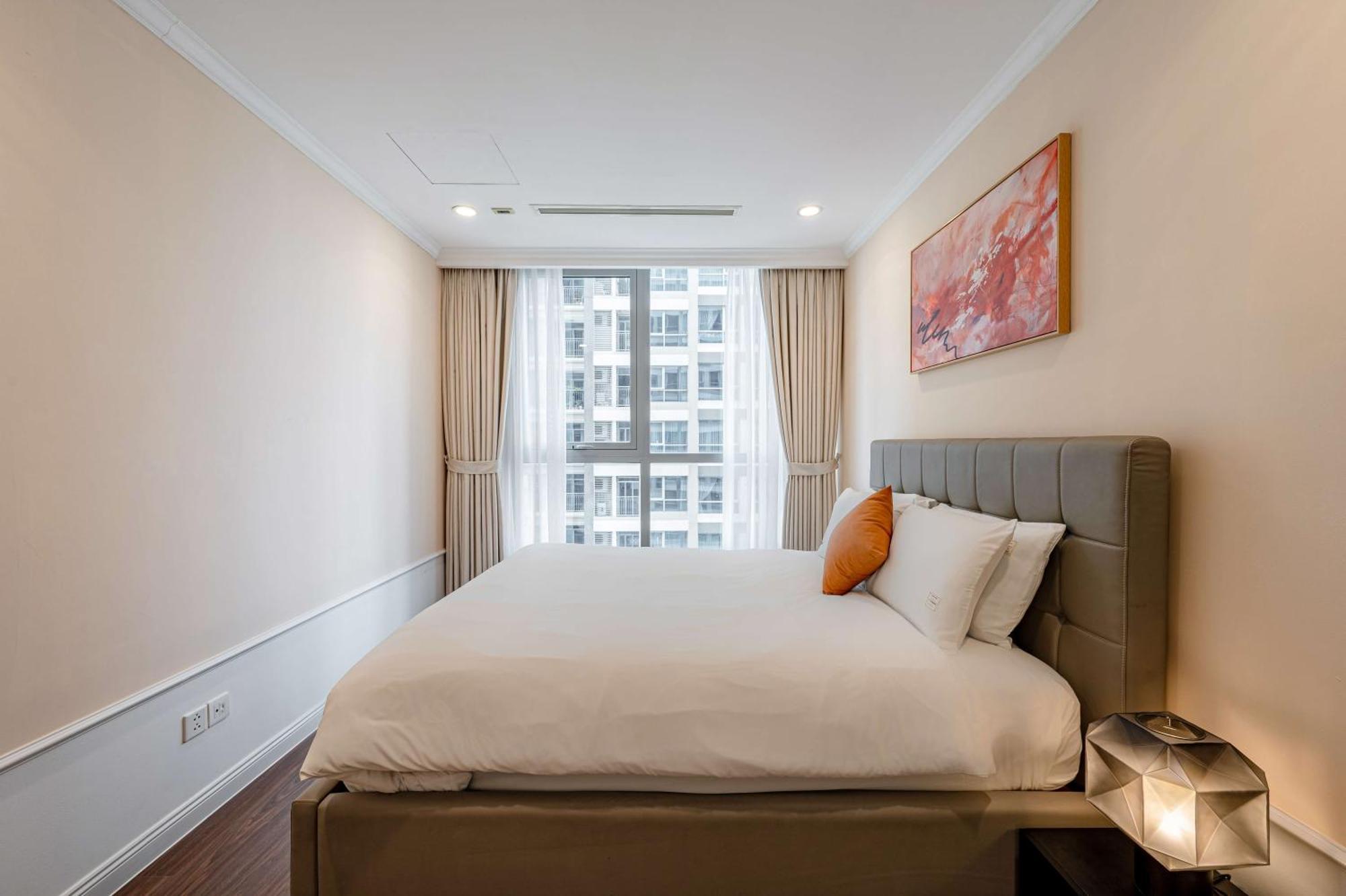 Vinhomes Landmark Serviced Apartment By Cr Concept